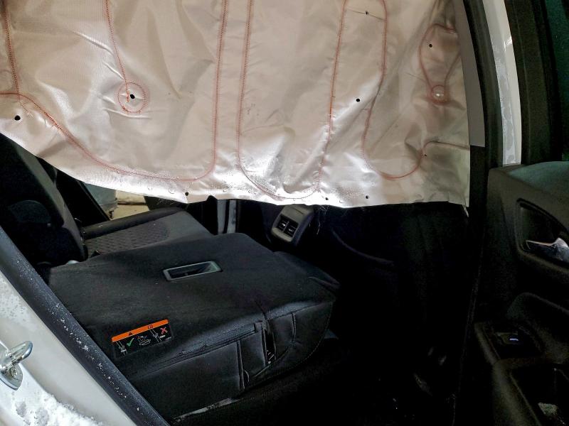 Фото 11 - CHEVROLET EQUINOX