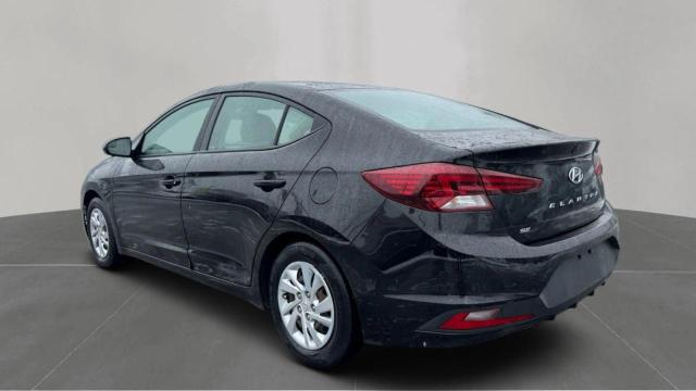 Фото 3 - HYUNDAI ELANTRA