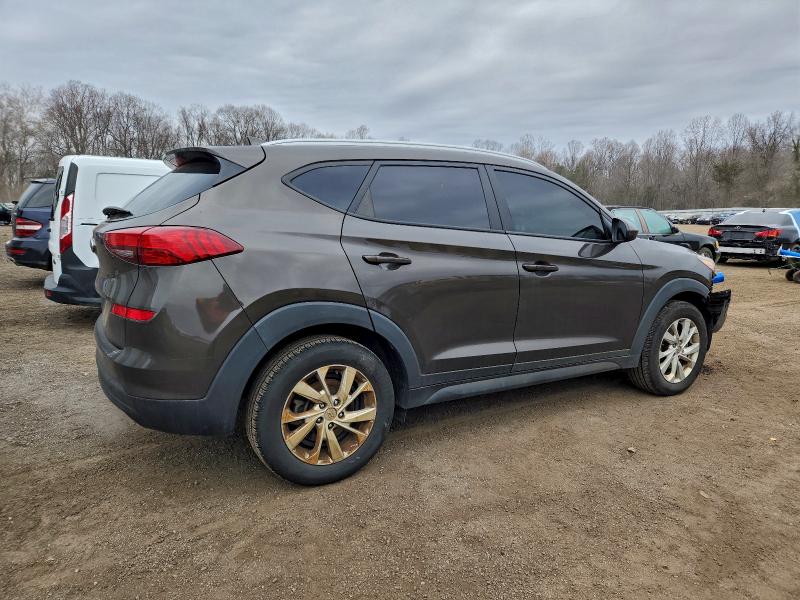 Фото 3 - HYUNDAI TUCSON