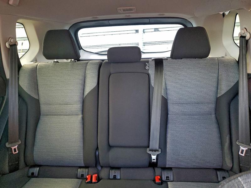 Фото 10 - NISSAN ROGUE