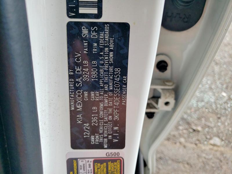 Фото 13 - KIA K4 LX