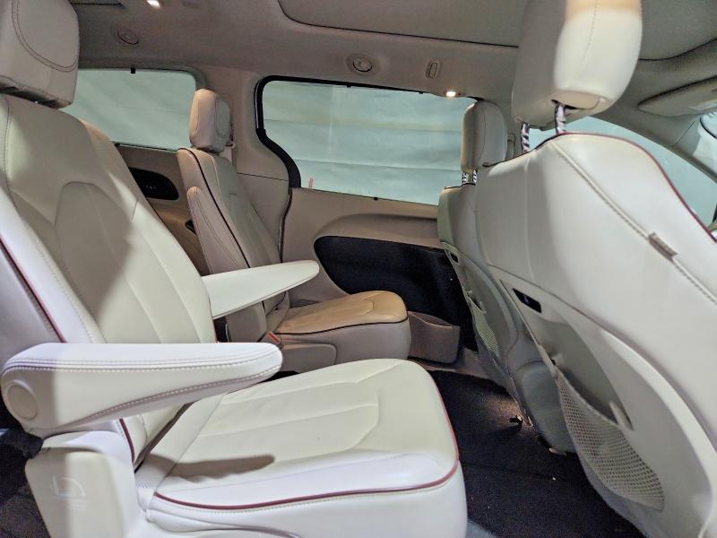 Фото 11 - CHRYSLER PACIFICA