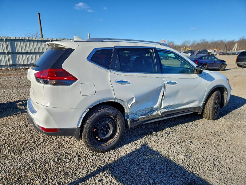 Фото 3 - NISSAN ROGUE
