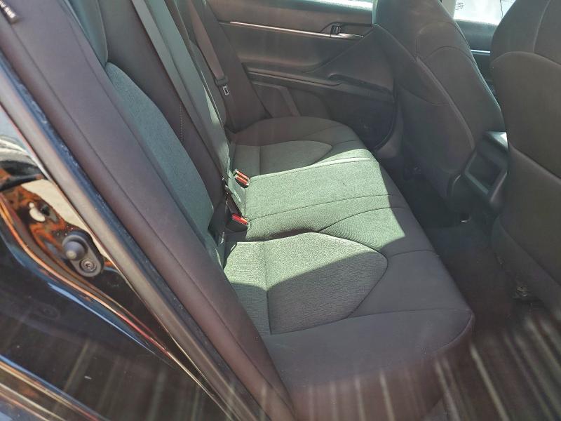 Фото 10 - TOYOTA CAMRY