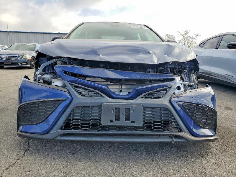 Фото 5 - TOYOTA CAMRY