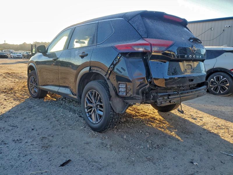 Фото 2 - NISSAN ROGUE