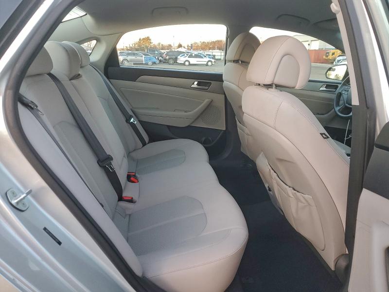 Фото 10 - HYUNDAI SONATA