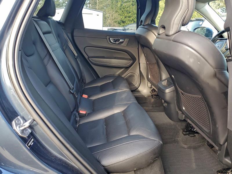 Фото 11 - VOLVO XC60