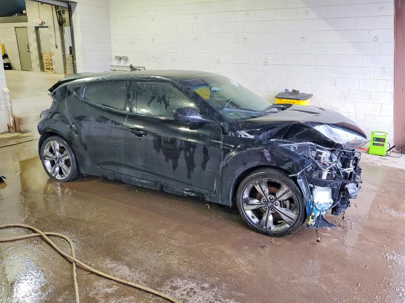 Фото 4 - HYUNDAI VELOSTER