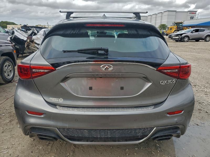 Фото 6 - INFINITI QX30