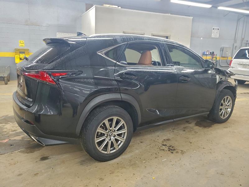 Фото 3 - LEXUS NX