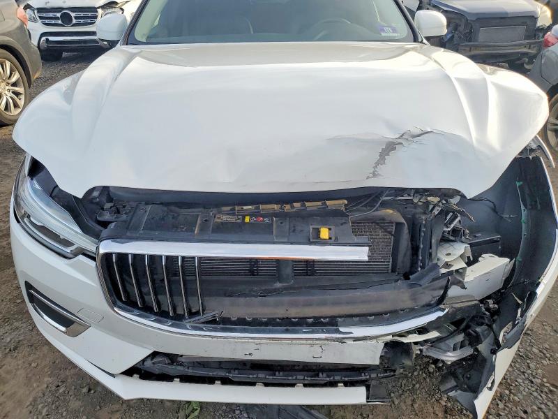 Фото 12 - VOLVO XC60