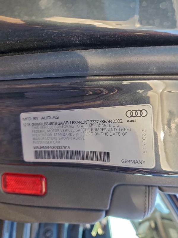 Фото 12 - AUDI A4