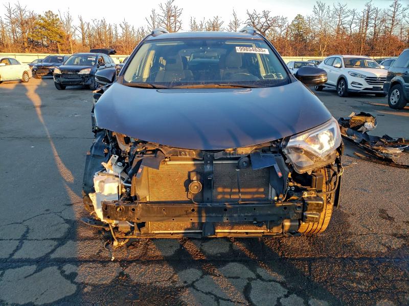 Фото 5 - TOYOTA RAV4