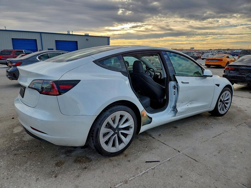 Фото 3 - TESLA MODEL 3