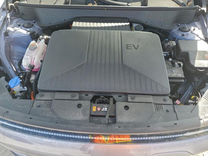 Фото 12 - HYUNDAI KONA