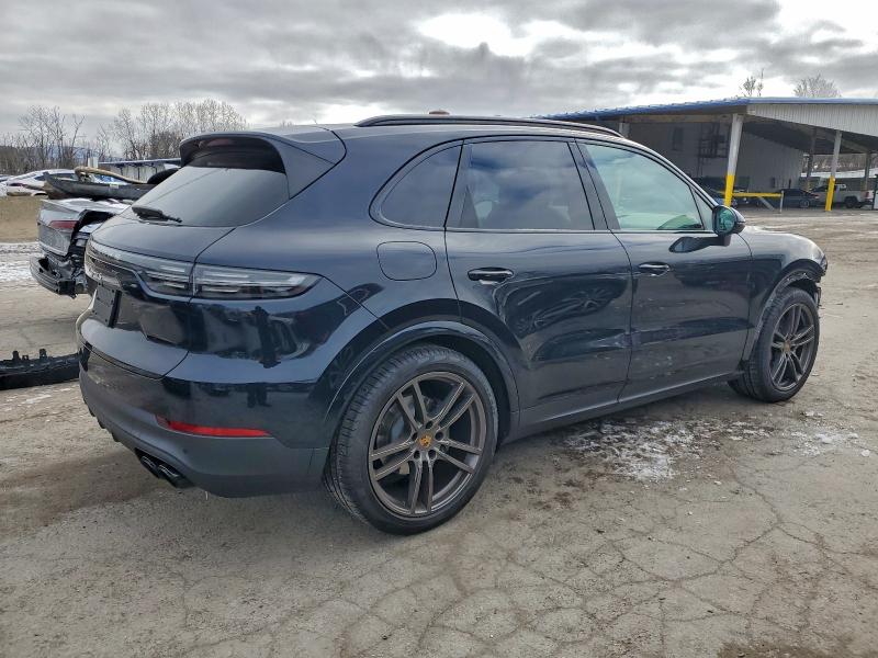 2021 PORSCHE CAYENNE