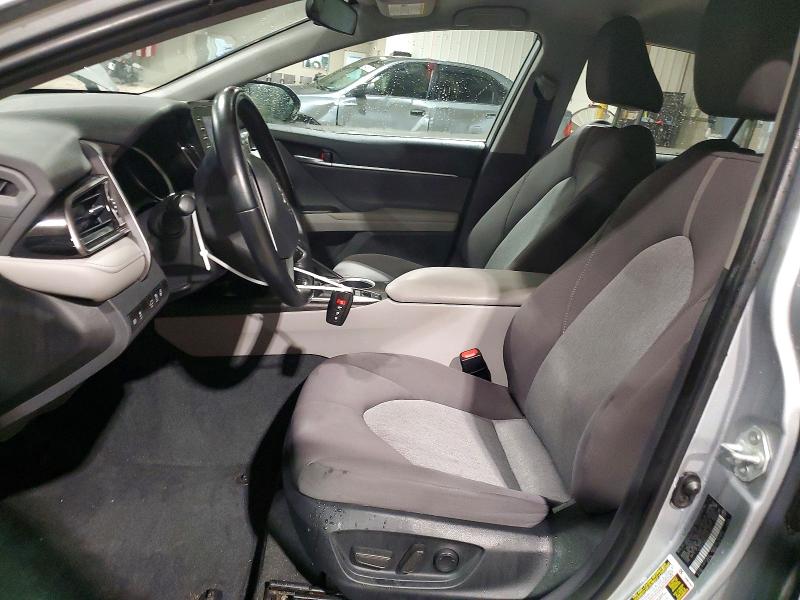 Фото 7 - TOYOTA CAMRY