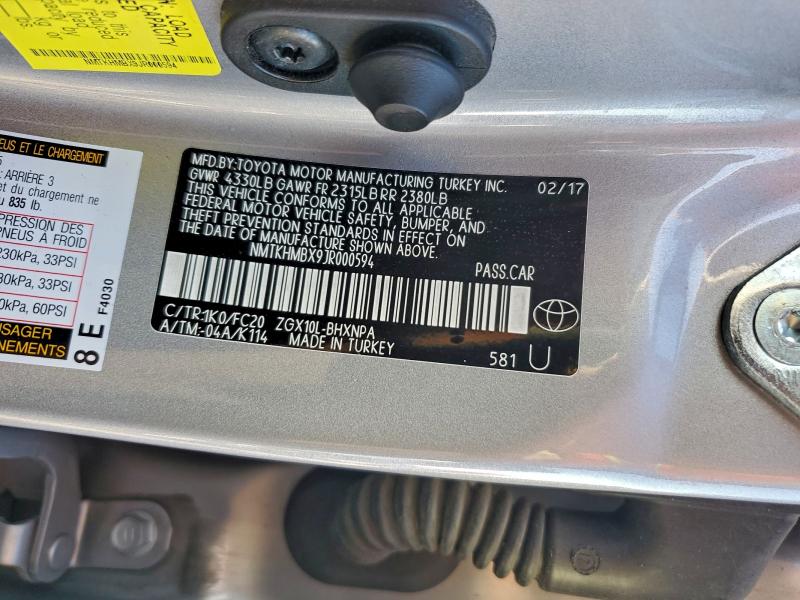 Фото 13 - TOYOTA C-HR