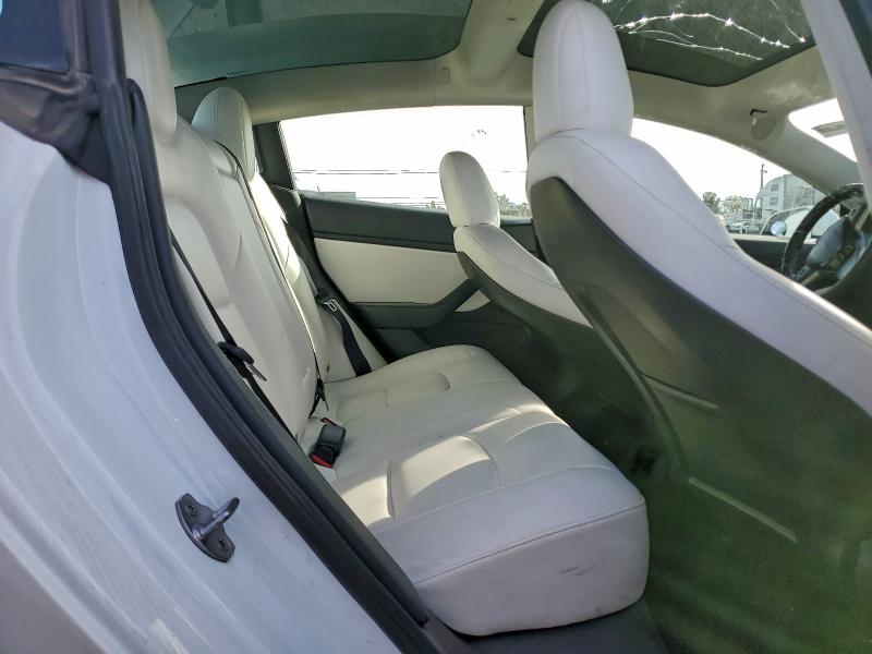 Фото 10 - TESLA MODEL 3