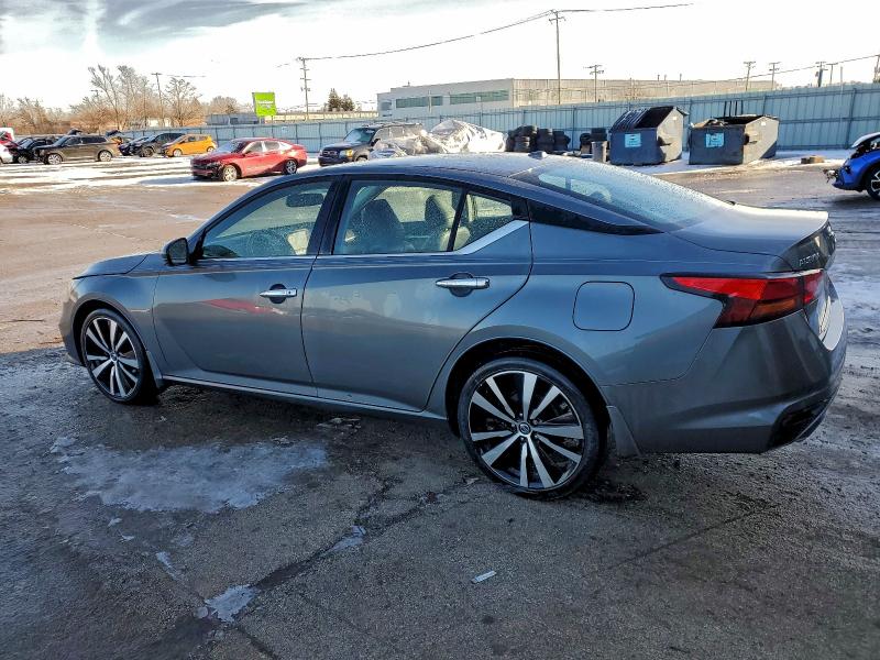 Фото 2 - NISSAN ALTIMA