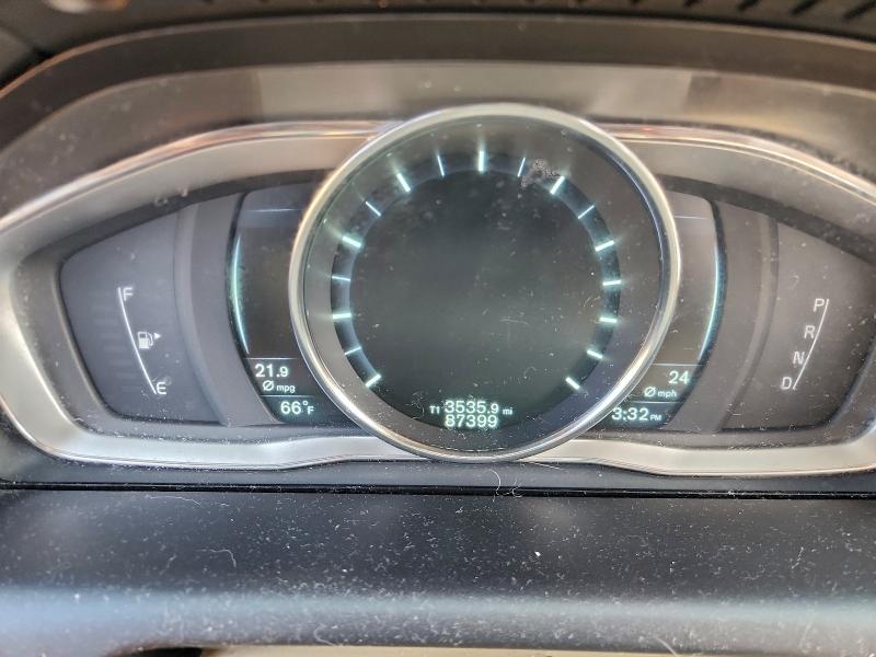 Фото 8 - VOLVO XC60