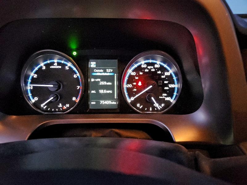 Фото 9 - TOYOTA RAV4