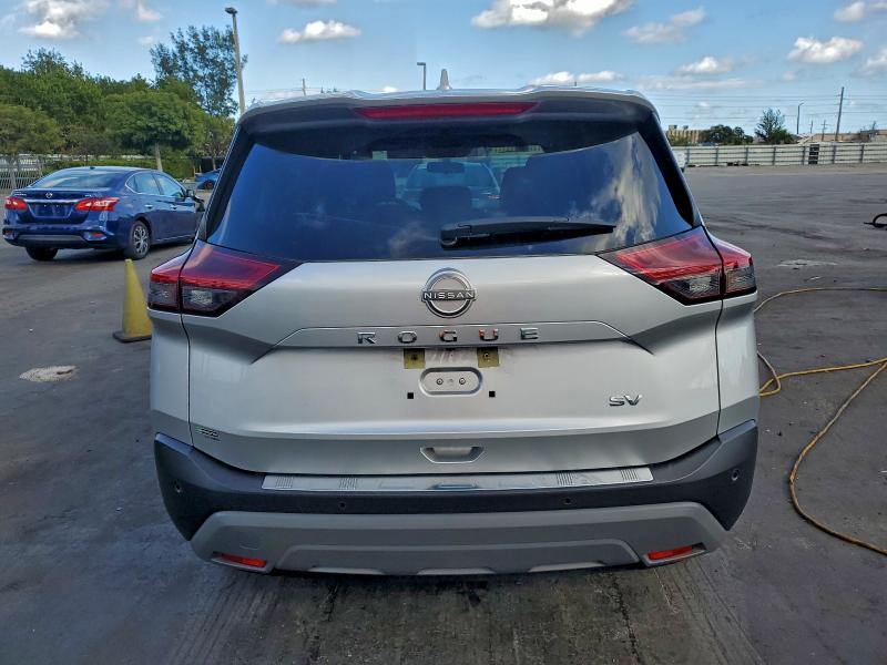 Фото 6 - NISSAN ROGUE