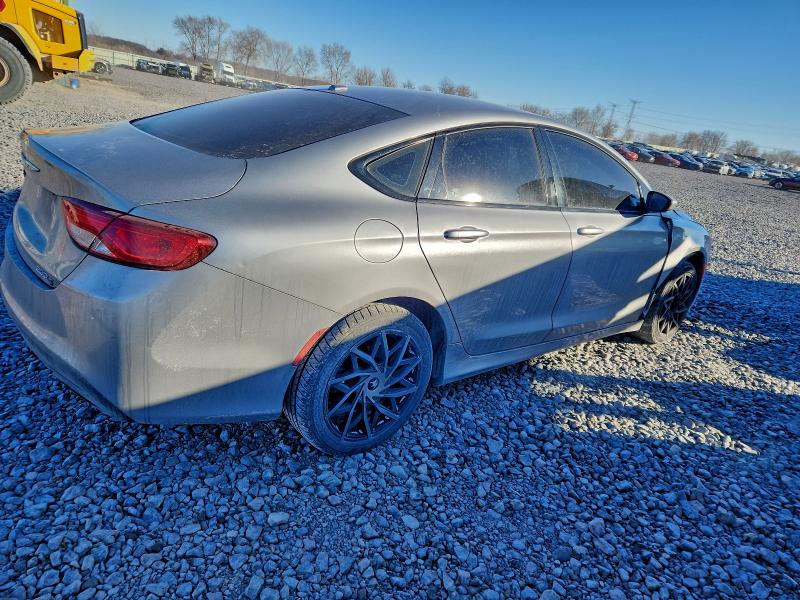 Фото 3 - CHRYSLER 200