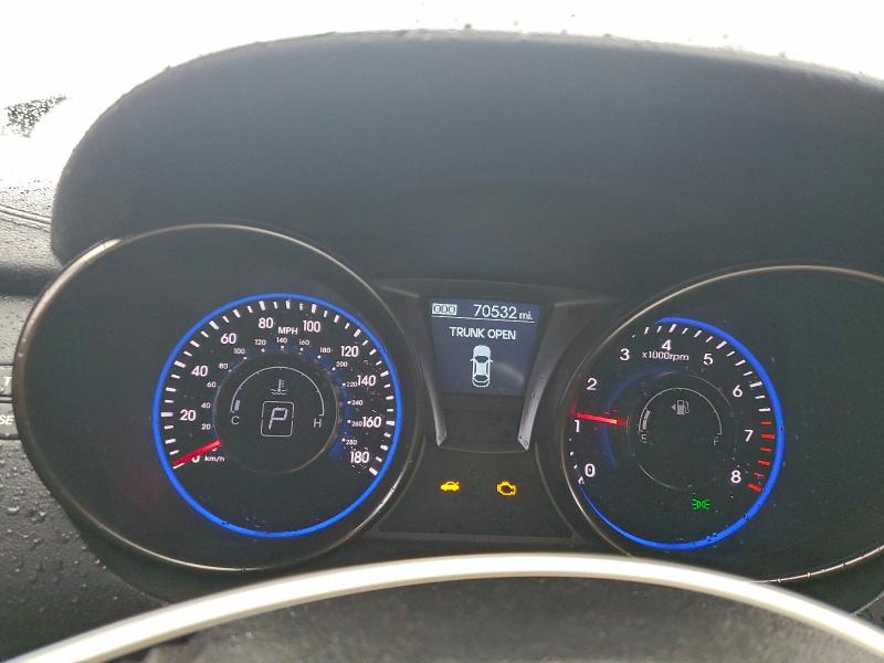 Фото 9 - HYUNDAI GENESIS