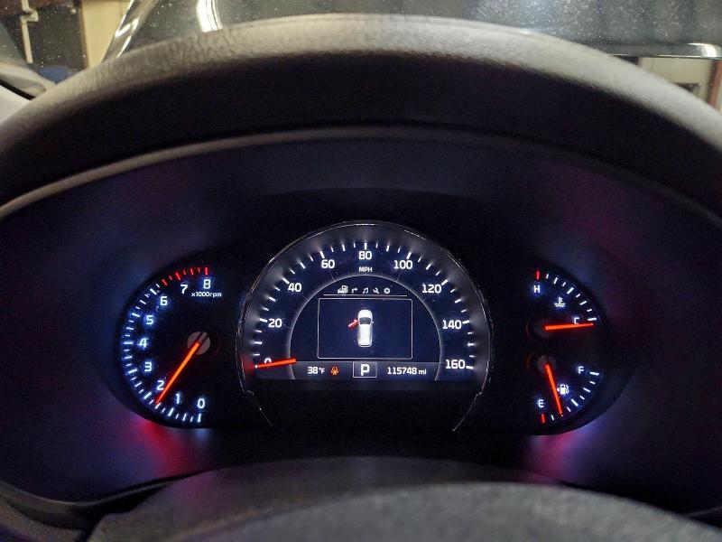 Фото 9 - KIA SORENTO