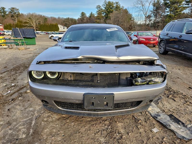 Фото 5 - DODGE CHALLENGER