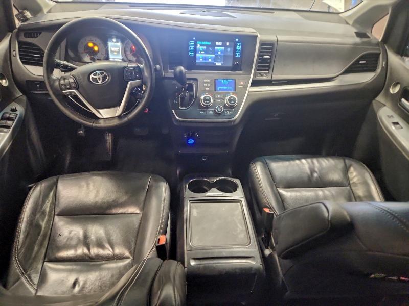 Фото 8 - TOYOTA SIENNA