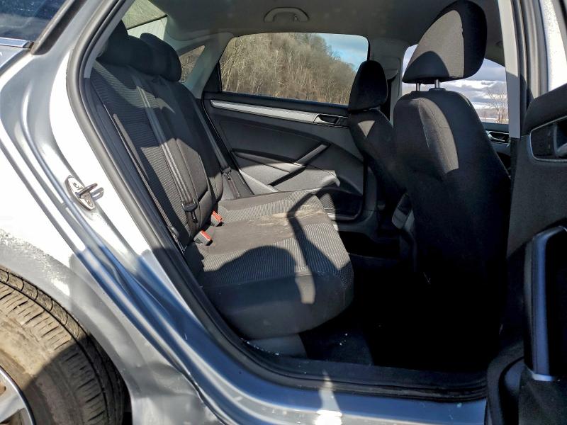 Фото 10 - VOLKSWAGEN PASSAT