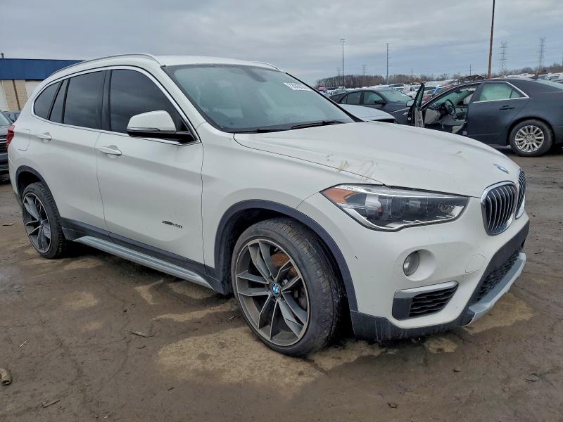 Фото 4 - BMW X1