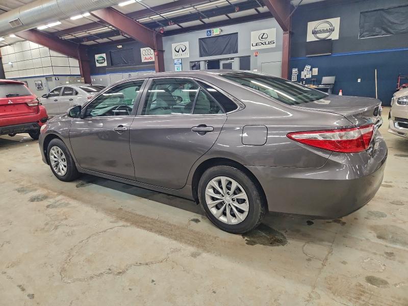 Фото 2 - TOYOTA CAMRY