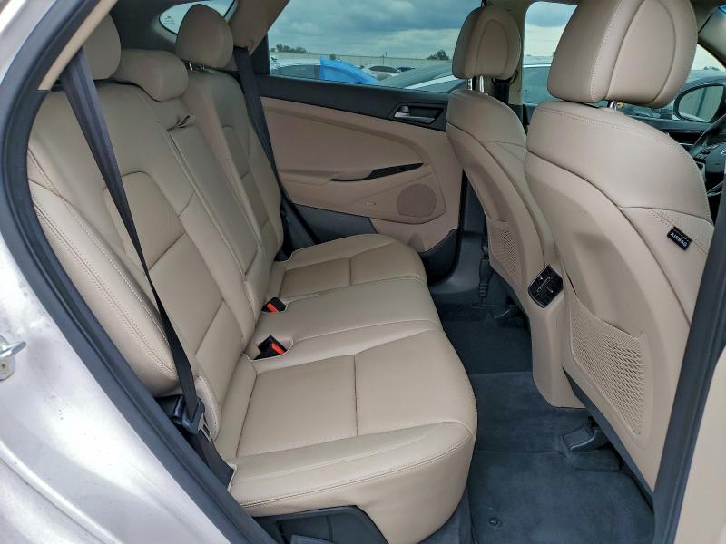 Фото 11 - HYUNDAI TUCSON