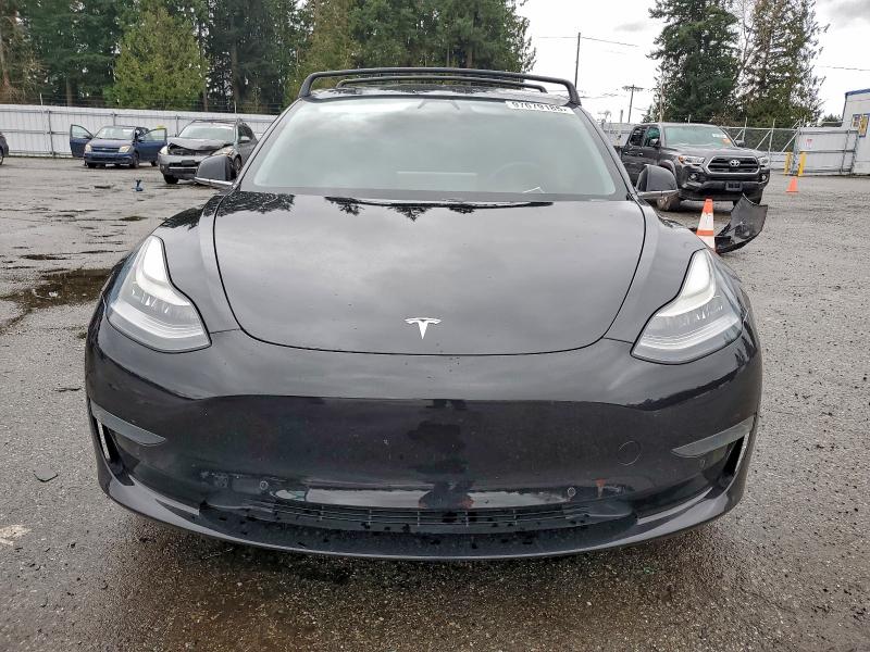 Фото 5 - TESLA MODEL 3
