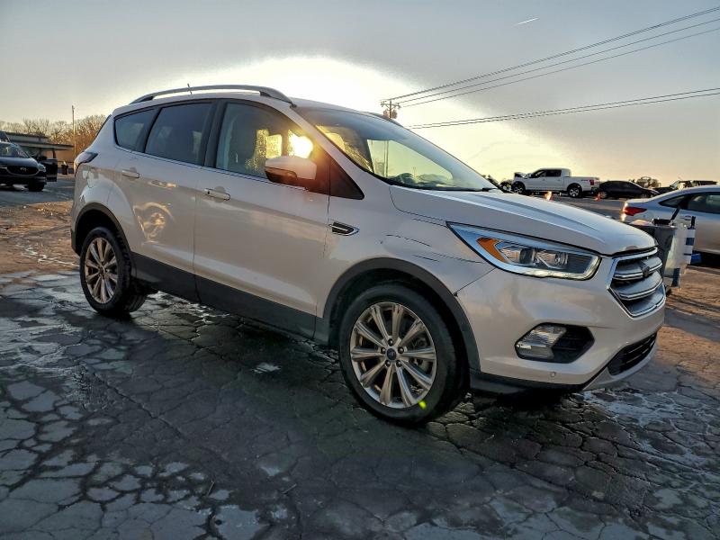 Фото 4 - FORD ESCAPE