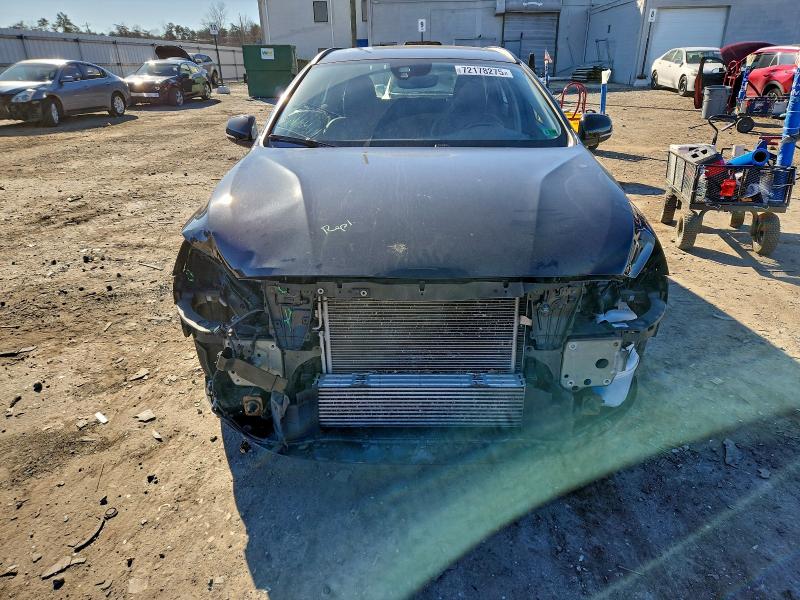 Фото 5 - VOLVO V60