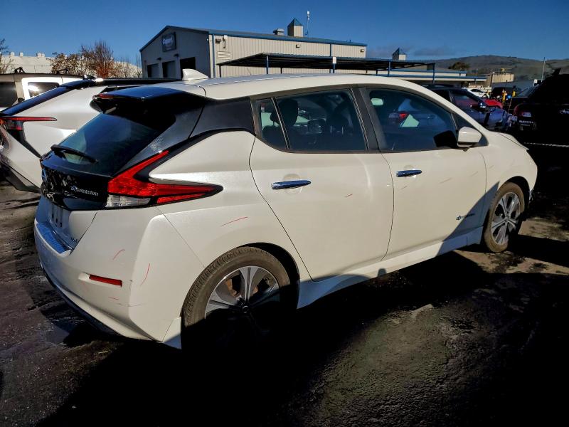 Фото 3 - NISSAN LEAF