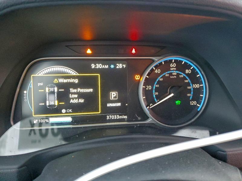 Фото 9 - NISSAN LEAF