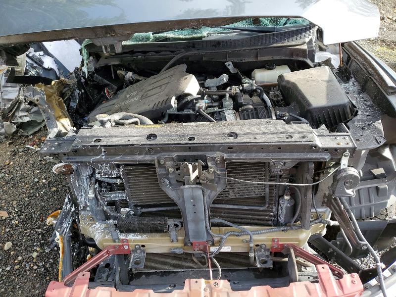 Фото 11 - NISSAN TITAN