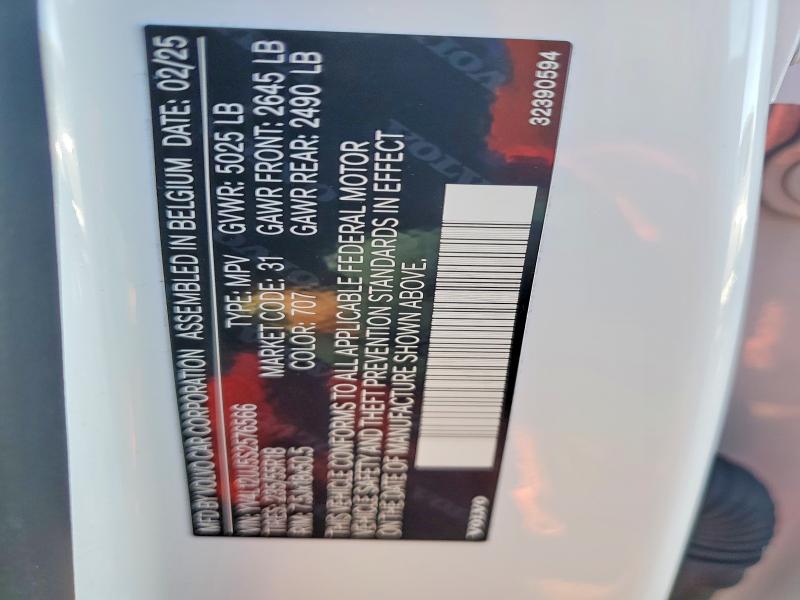 VOLVO XC40 CORE 2025 VIN YV4L12UJ5S2576566