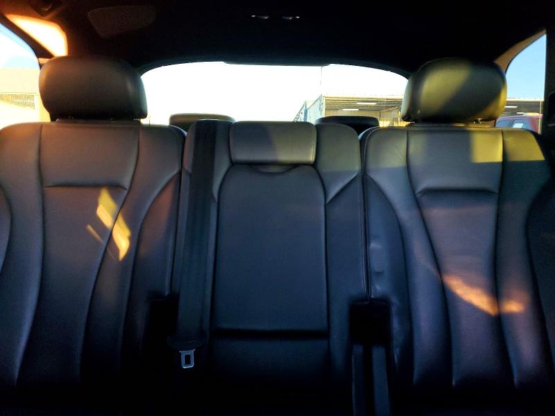 Фото 10 - AUDI Q7