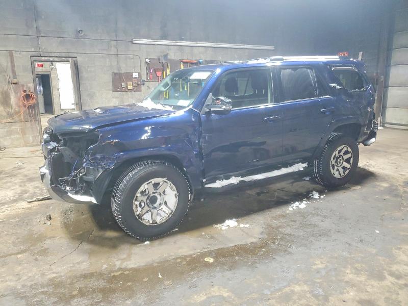 Фото 1 - TOYOTA 4RUNNER