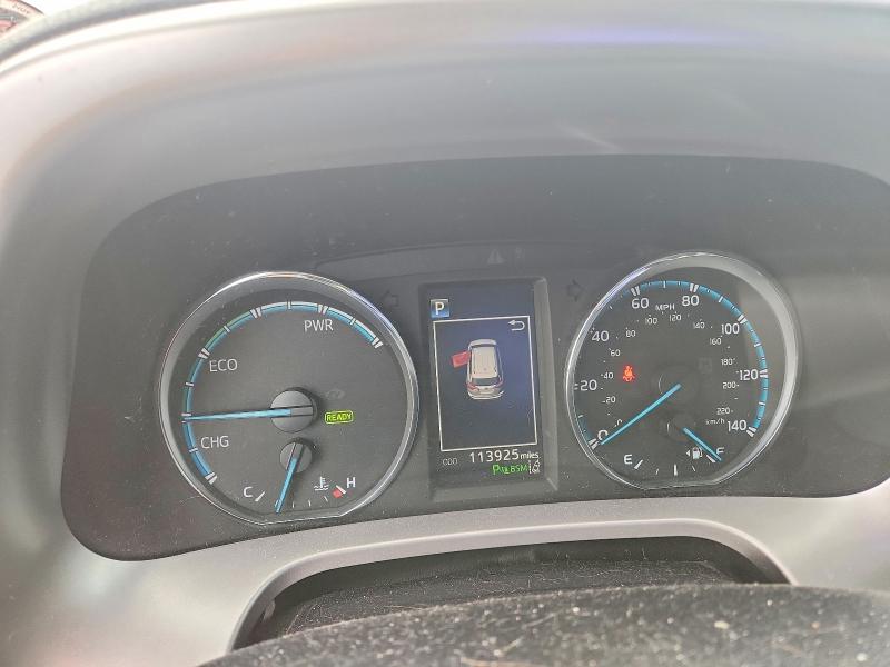 Фото 9 - TOYOTA RAV4