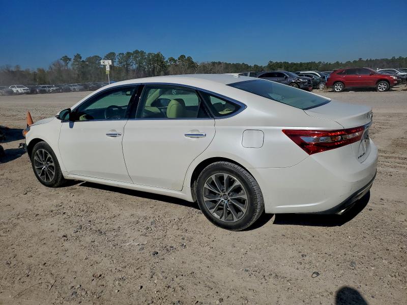 Фото 2 - TOYOTA AVALON
