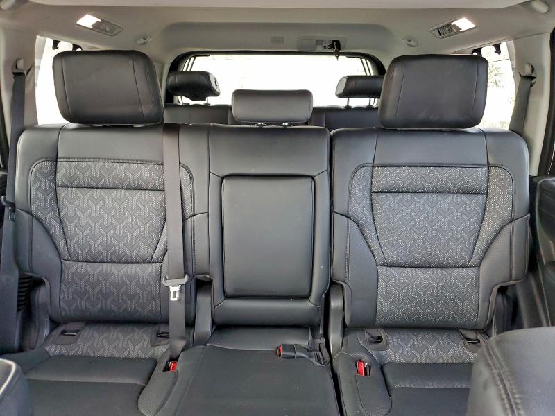 Фото 10 - TOYOTA SEQUOIA