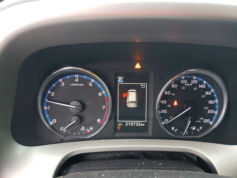 Фото 9 - TOYOTA RAV4